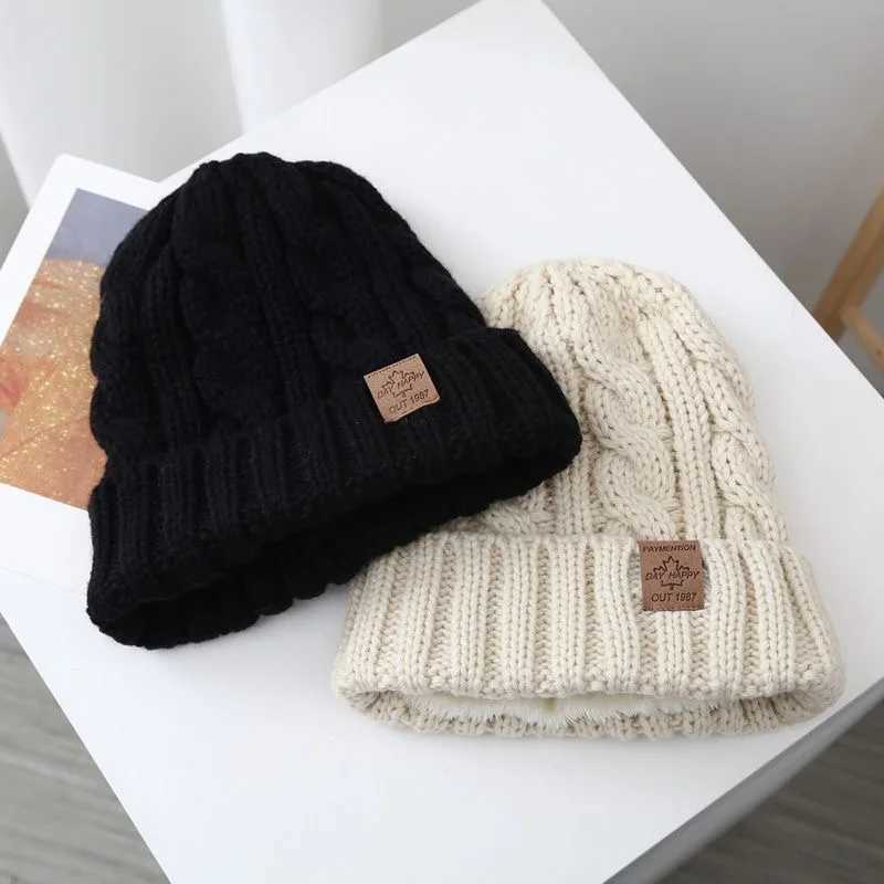 New Unisex Winter Hats Add Fur Li Men And Wen Warm Beanie Casual Map af Label Decor Winter Knitted HatsW251023
