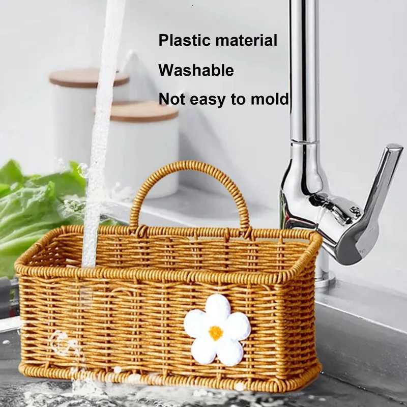 Hanging Fruit Basket Imitation Rattan Wall Mount Basket With Handle Handmade Rattan Woven Organizer Flower Pot Container Basket C251023