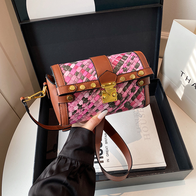 Luxury Brand Designer Bag 2025 New Women's Fashion Chain Versatile Elegant High-End Rivet Large Capacity Shoulder Crossbody Bag