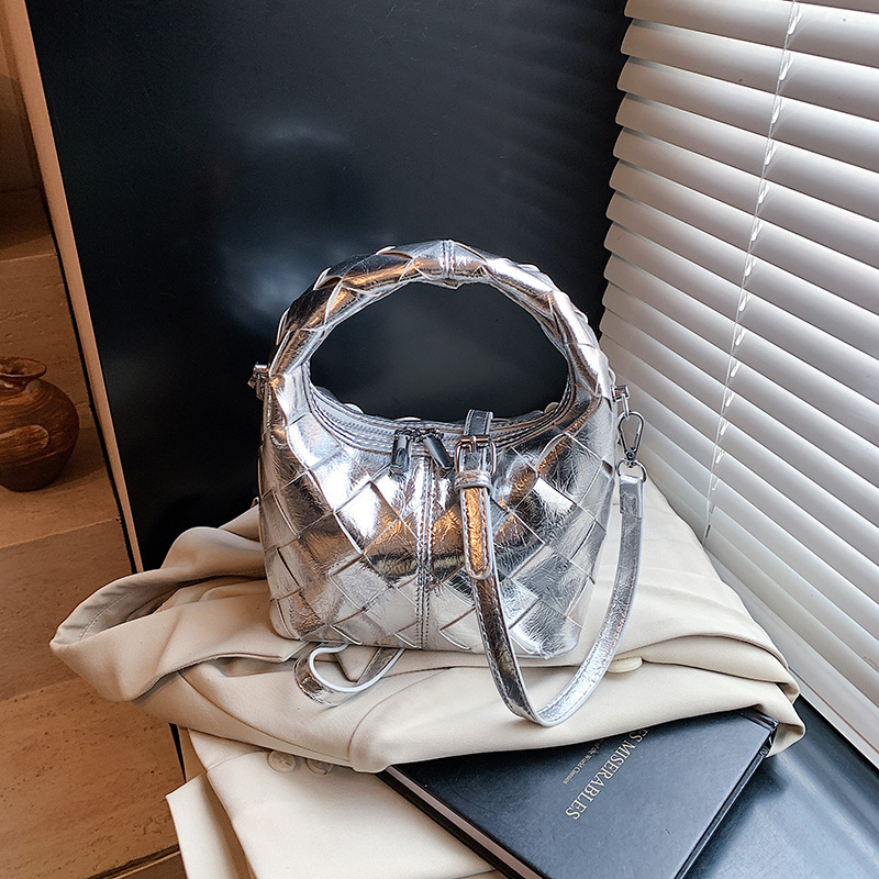 Luxury Brand Designer Bag 2025 Model Quilted Woven Handbag For Women Fashionable Elegant Single Shoulder Crossbody Bag Ladies Textured Niche Women