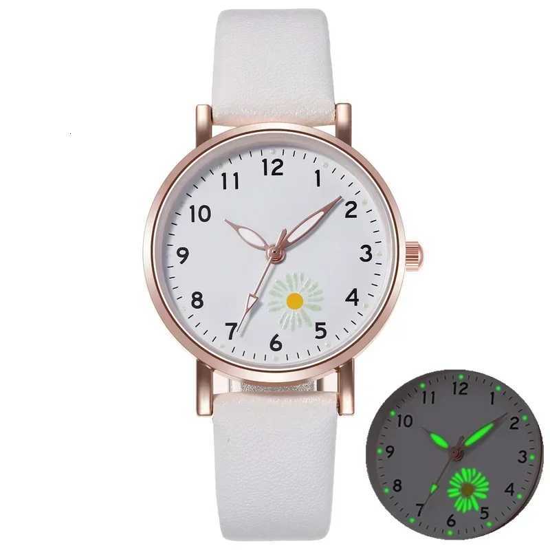 Luxury Watches for Women Luminous Retro Female Watch Ladies Belt Back Light Leather Strap Quartz Wristwatches Montre FemmeL251023