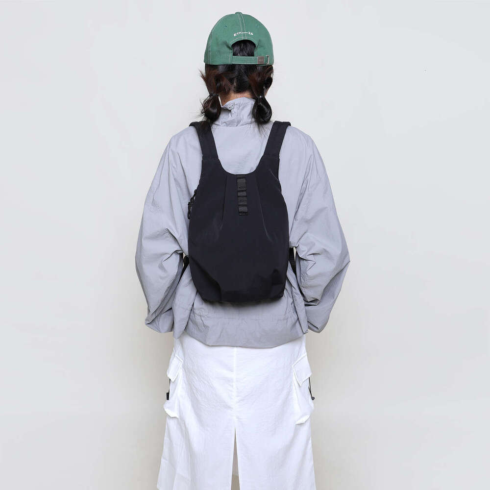 Lightweight Outdoor Men And Women Niche Vest Backpack For Hiking Sports Cycling Travel Small School Bag High Quality