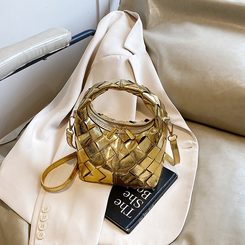 Luxury Brand Designer Bag 2025 Model Quilted Woven Handbag For Women Fashionable Elegant Single Shoulder Crossbody Bag Ladies Textured Niche Women