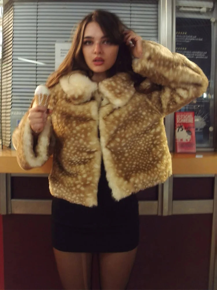Fashion Faux Fur Plush Short Coat Womens Stylish Turndown Collar Full Sleeves Cropped Overcoat Autumn Winter Lady Top 251022