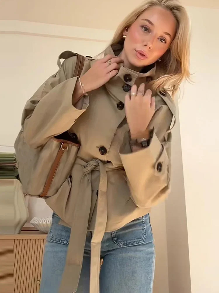 Chic Belt Short Trench Coat Women Stand Collar Double Breasted Pocket Long Sleeve Coats Autumn Lady Commute Outwear 251013
