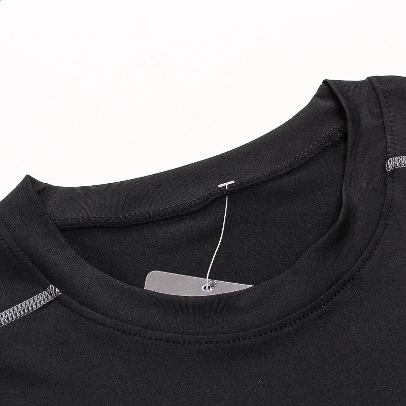Winter Thermal Bodybuilding Top Men Compression Gym Running T Shirt Long Sleeve Fitness Shirts Quick Dry Sport Football TShirts 251023