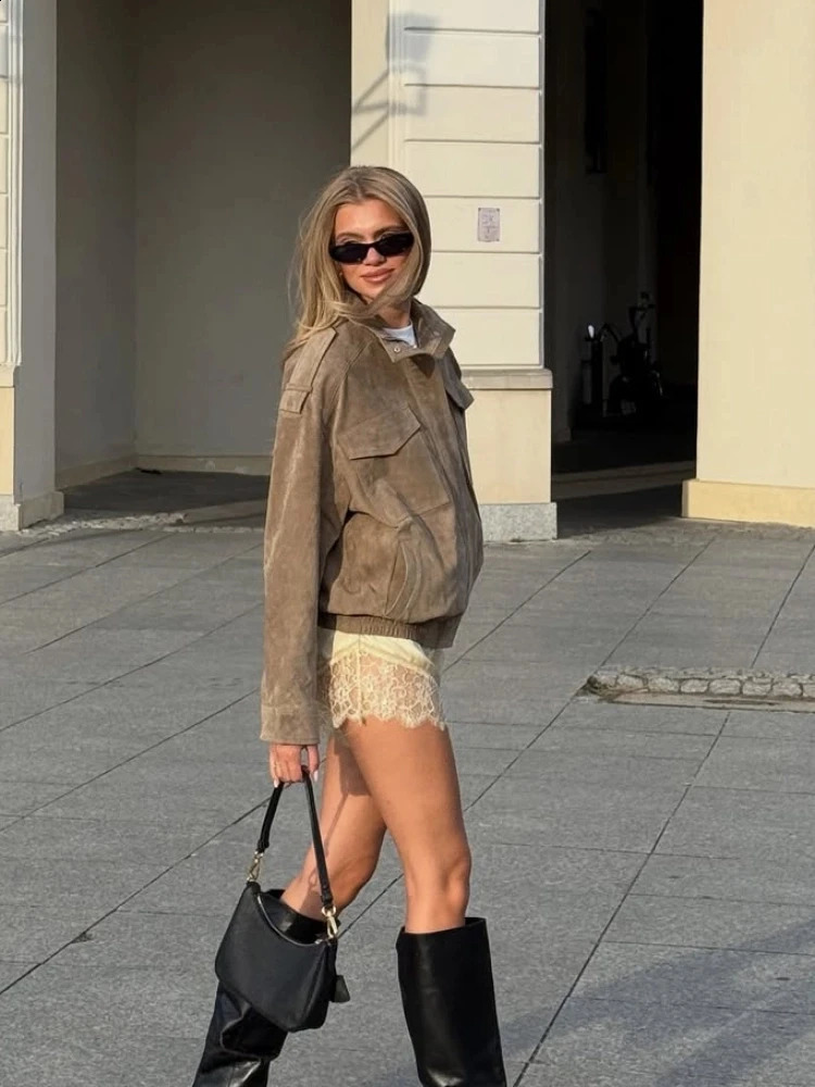 Fashion Short Women Suede Jacket Chic Stand Collar Zipper Pocket Loose Coats Casual Ladies Autumn Daily Highstreet Outerwear 251017