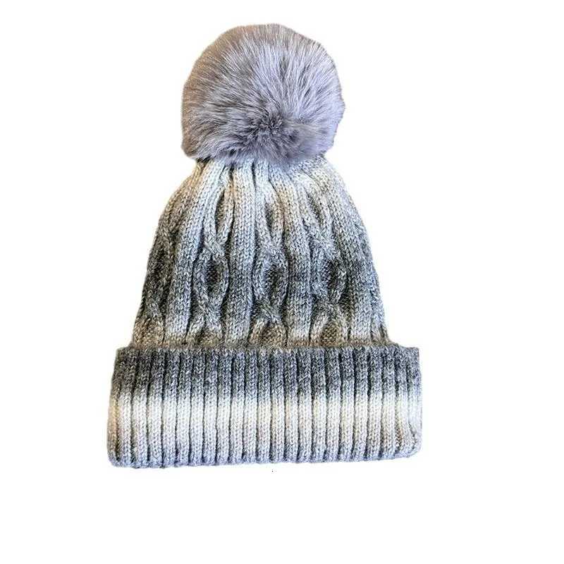 Winter Warm DoubleLayer Knit Beanie Fashion Gradient Color Cable Pattern Pom Hat for UnisexXJ251023