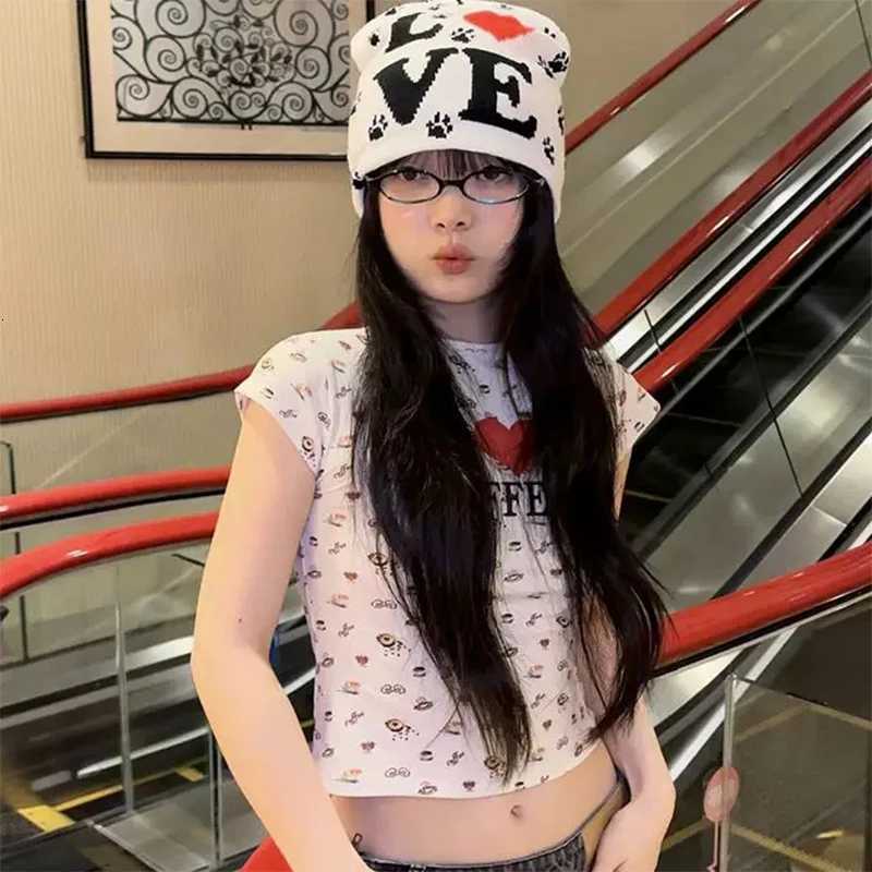 Niche Design Sense Love Letter Knitted Hats Autumn and Winter New Unisex Warm Couple Versatile Street Fashion Hip Hop BeaniesXJ251023