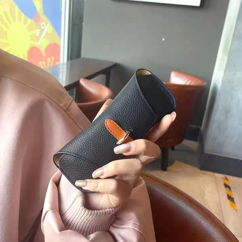 Leather Custom Initials Glasses Bags Woman Portable Protective Travel Sunglasses Case Engrave Name Fashion Cosmetic Bag251023