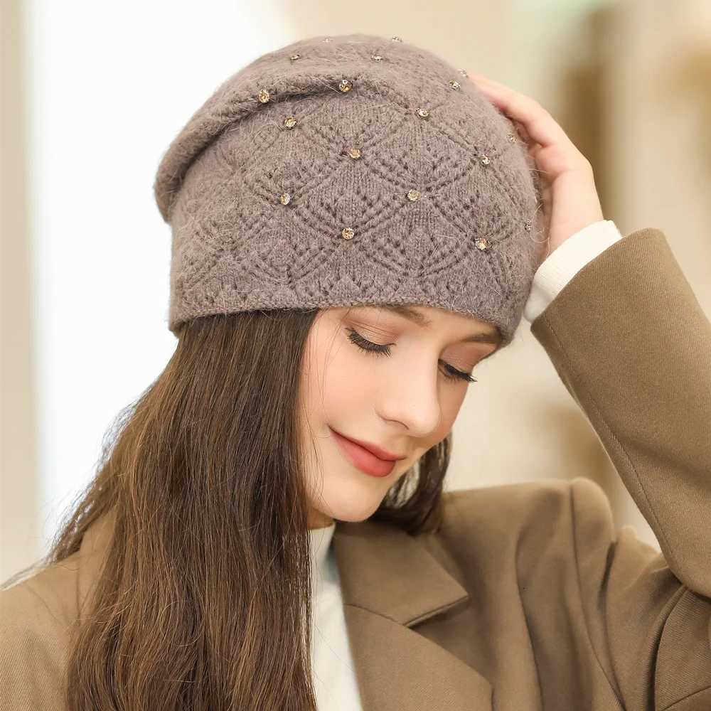 1pc Winter Warm Women Beanie Hat with Diamond SettingStreetwear Fleece Blend Warm Fashion Decorate Skull cap for Female CasualXJ251023