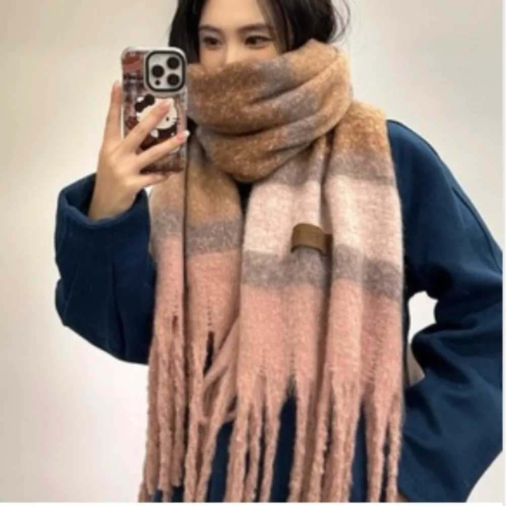 23040cm Mallard Premium Winter Scarf Women 2025 New Korean Style Thick Warm Fashionable Neck Warmer Cold Weather Accessories J251113