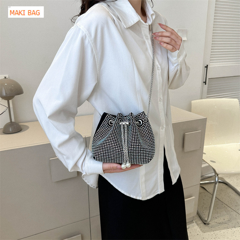 Diamond nail pull rope women's bucket shaped bag, shiny diamond rhinestone full diamond bag, hot selling high-end chain crossbody bag, designer b