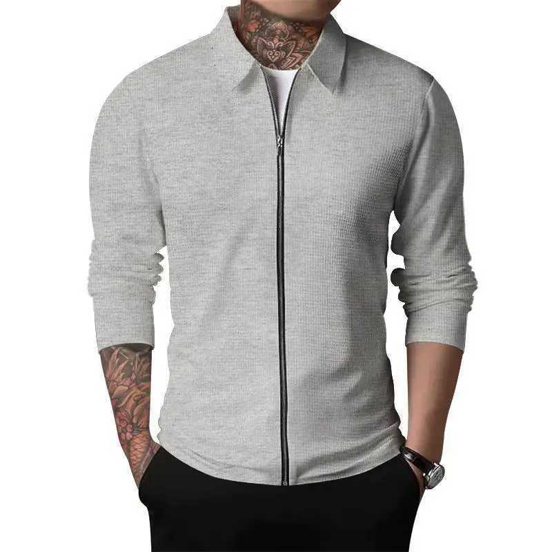 New waffle fabric jacket with a zipper and lapel in 2025 for spring and autumn Its a slimfitting outdoor top for young men W251023