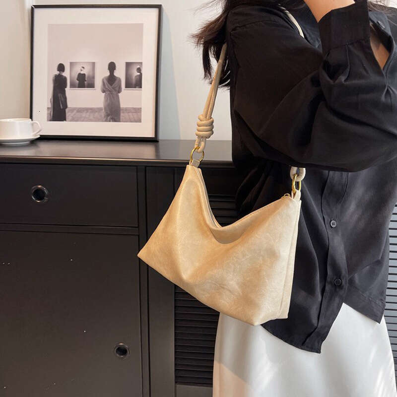 Designer Bags New fashionable women's bags single-shoulder bag, women's crossbody bag, geometric wide shoulder strap commuter bag