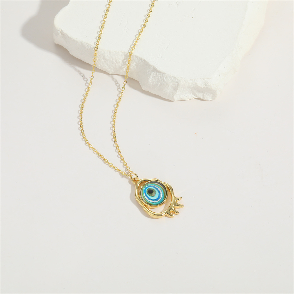 Gold necklace Fashionable Evil Eye Necklace Zircon Drip Oil Pendant Brass Gold Plated Retro Eyelash Design necklace for women and men
