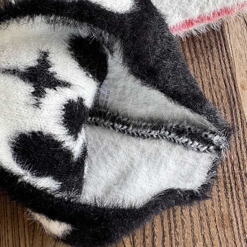 Y2K Jacquard Beanies Letter Beanies Man Fluffy Plush Caps for Men Women Auutmn Winter Edgy Knit Hip Hop Keep Warm Ear Caps MaleXJ251023