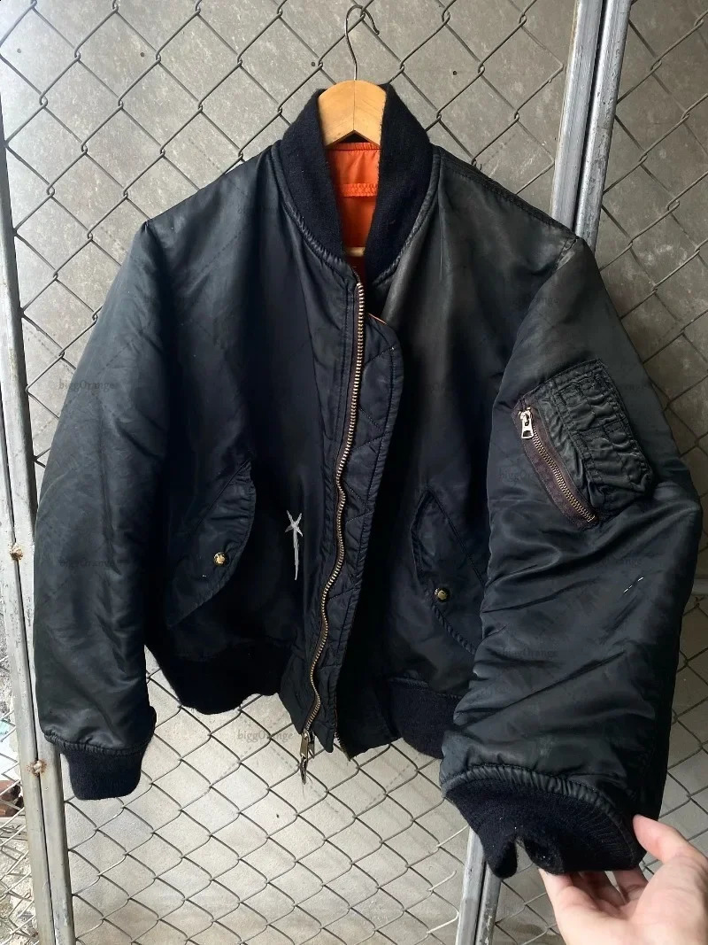 Hiphop Trendy Casual Loose Streetwear Flight Jacket Men Gothic Punk Harajuku Retro y Multipocket Warm Cotton Coat 251023