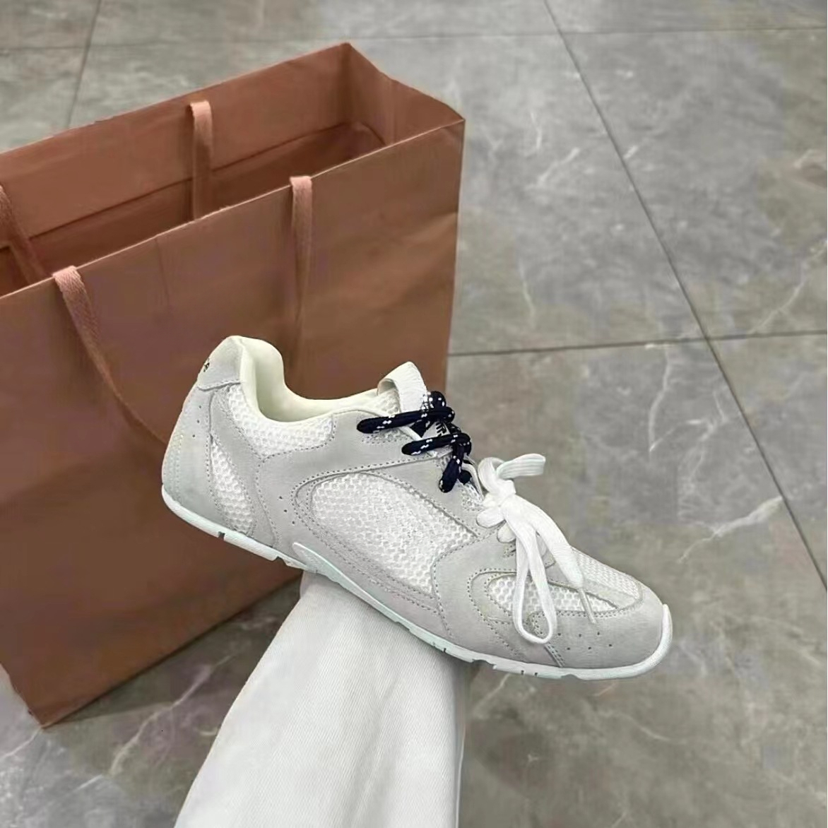 New shoes for men and women, classic retro Forrest Gump shoes, casual shoes, designer shoes, fashionable and trendy sports retro shoes, walking shoes