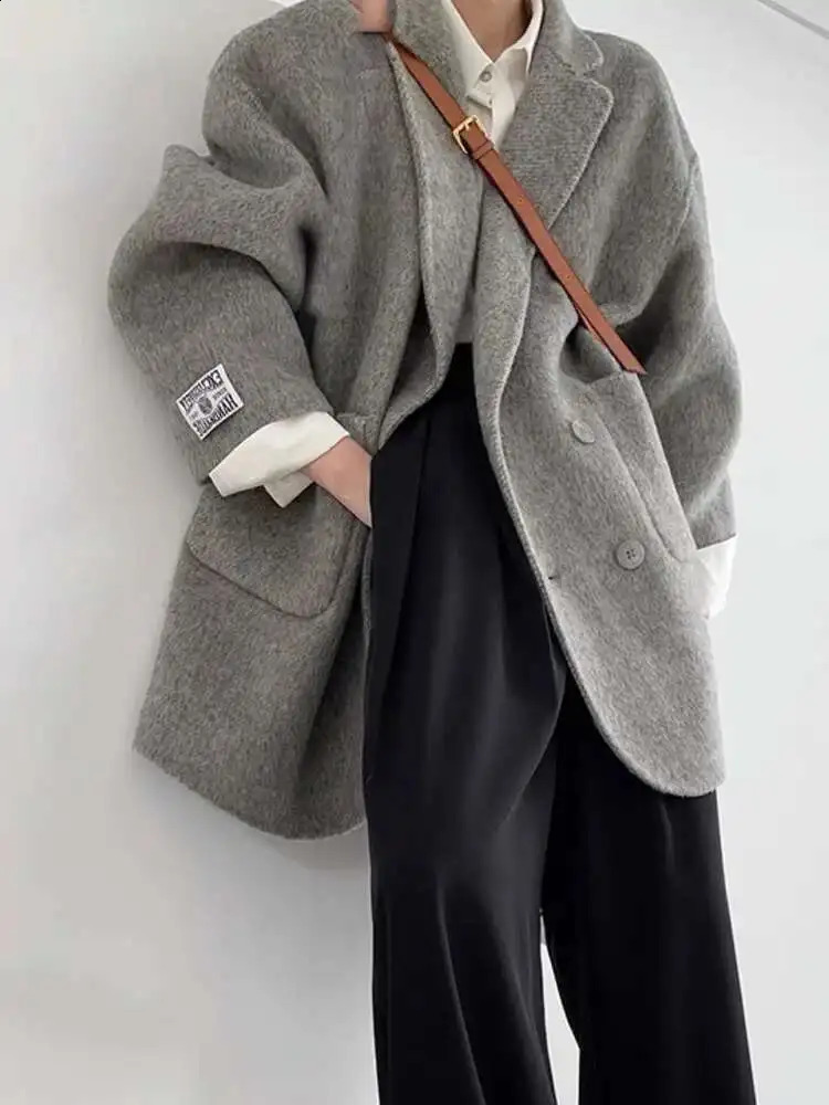 EWQ Korean Loose Long SleeveTurndown Collar Solid Woolen Coats Women Doublefaced Cashmere Coat Winter Autumn 16O1639 251021