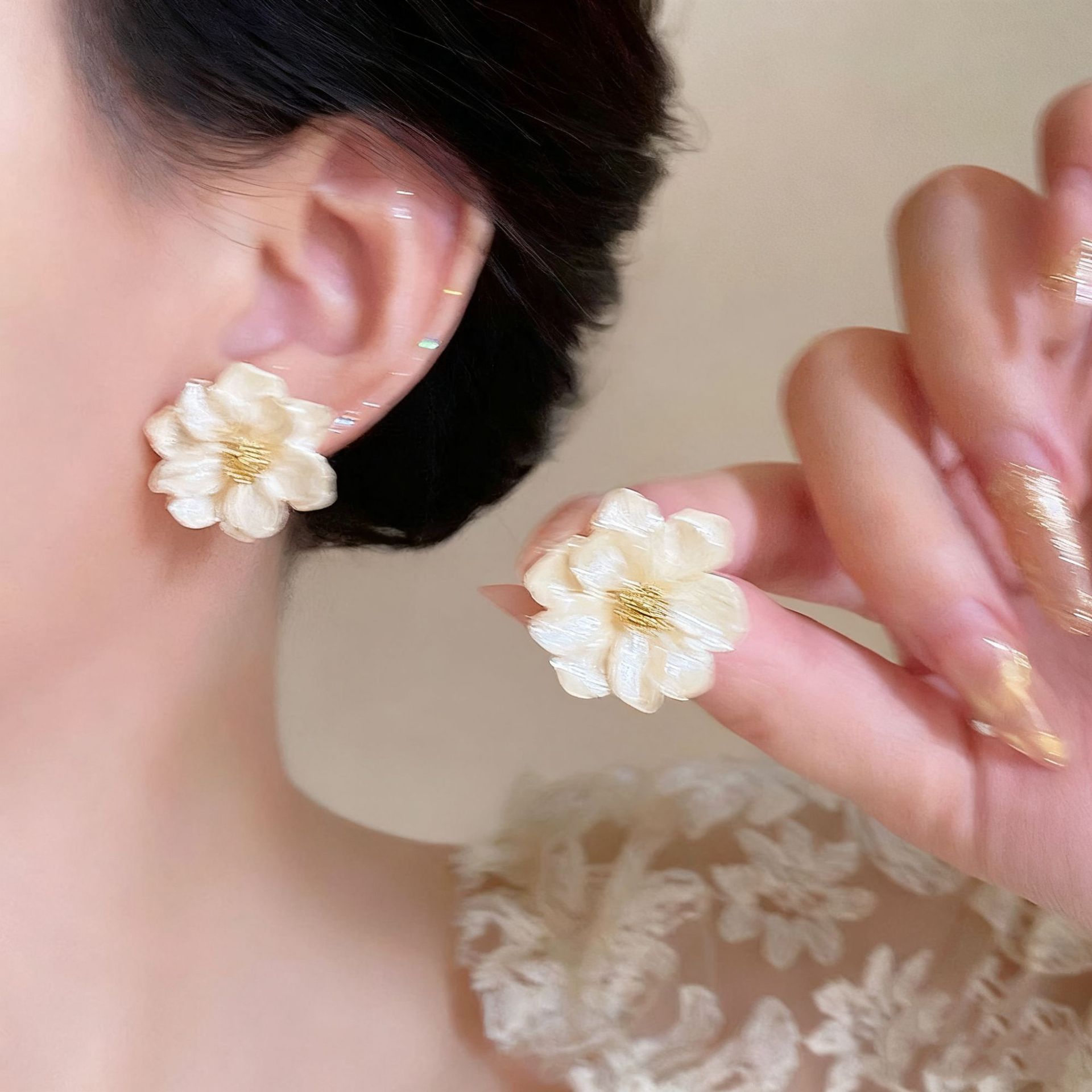 Designer earrings Retro luxury camellia earrings for women, pearl zircon earrings, 925 silver needle design free shipping diamond earrings