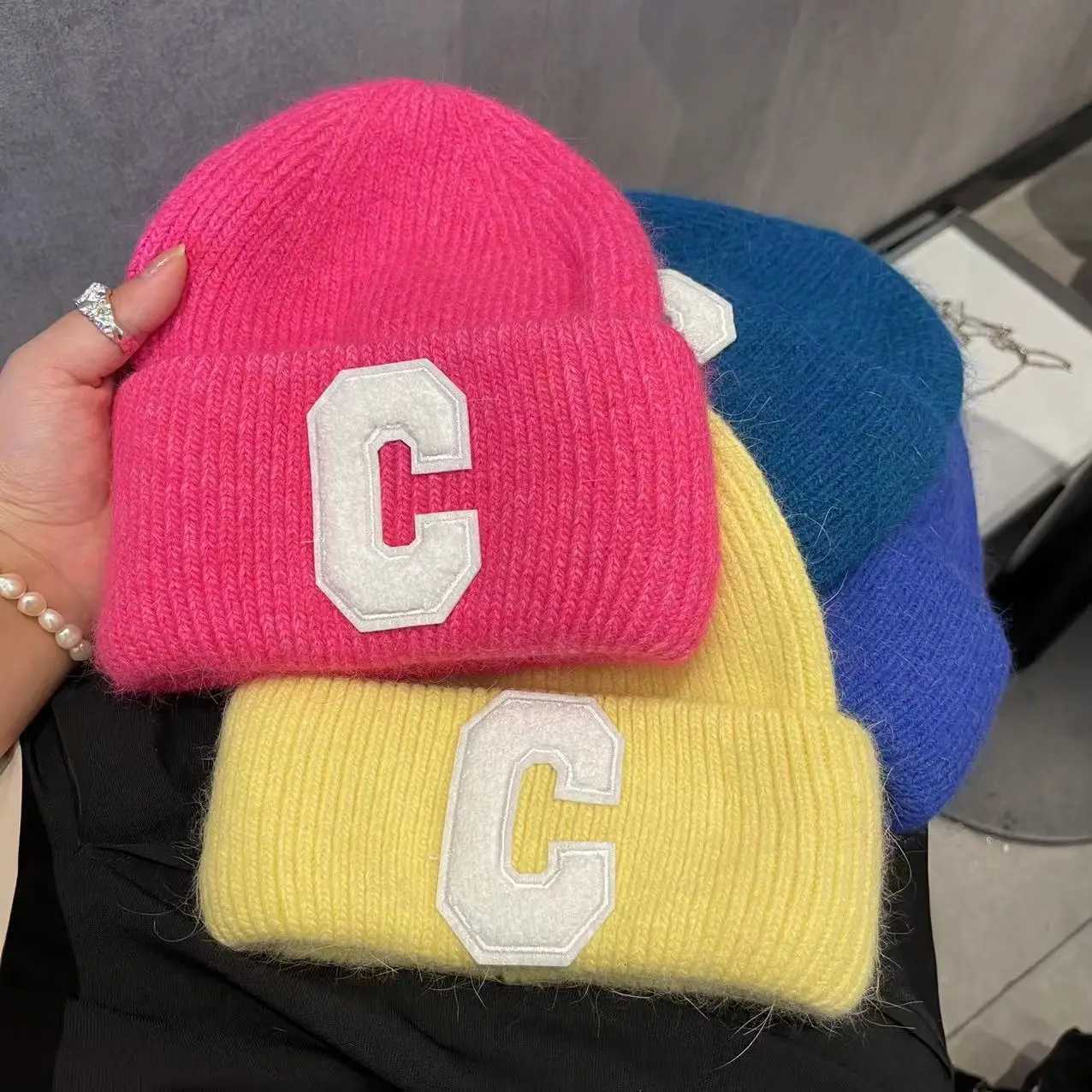 1 PC Luxury Real Rabbit Fur Beanies Women Designer Letter C Winter Hat Fashion Knitting Bonnet Soft Fluffy Warm Skullies CapXJ251023