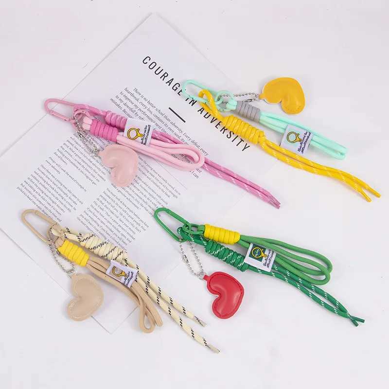 New Simple Love Series Bag Pendant Schoolbag Woven Lanyard Highend Peach Heart Mobile Phone Case Back Clip Keychain Accessories Z251023