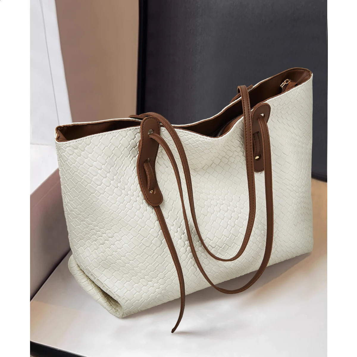 Autumn Winter Large Capacity Womens Tote Bag Casual Commute Shoulder Soft PU Females Handbag Purse 251014