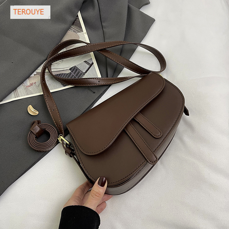 Korean style niche design handbag autumn and winter new trend fashion style armpit bag versatile elegant women's shoulder bag luxury designer bag