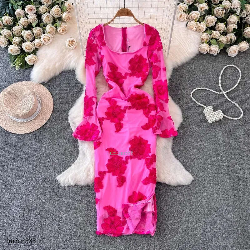 Basic Casual Dresses High Street Dresses Women Square Collar Luxury Socialite Style Bodycon Dress Embroidered Floral Slim Medi Flared Sleeve Vestidos 
