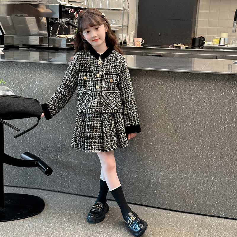 Children's designer fashion autumn and winter set, new twill fabric two-piece set, fashionable girl pleated skirt set, fashionable
