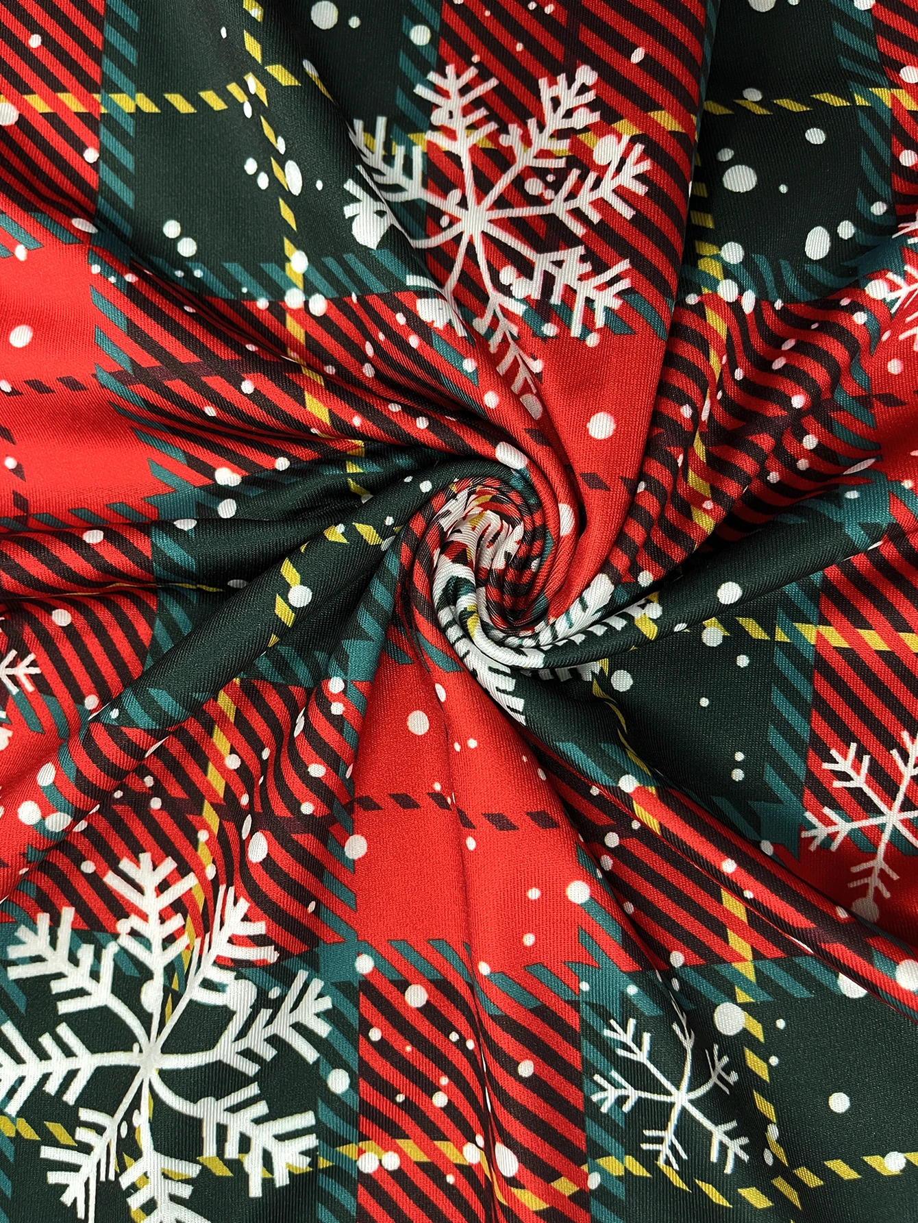 Long Sleeve Round Neck Christmas Dress for Women Eye catching Red Plaid with Snowflake Motifs Soft Fabric Perfect C 251022