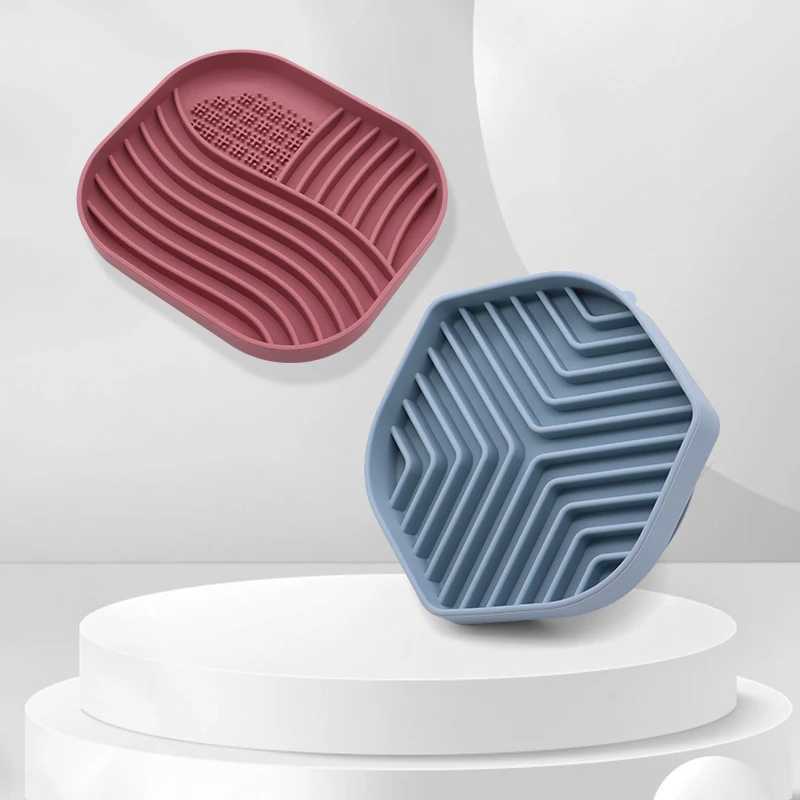 Pet supplies Silicone Dog Lick Mat for Dogs Pet Slow Food Plate Nonsliping Pet Sucker Food Feeder Dog Cat Basin Meal Cushion Y251023