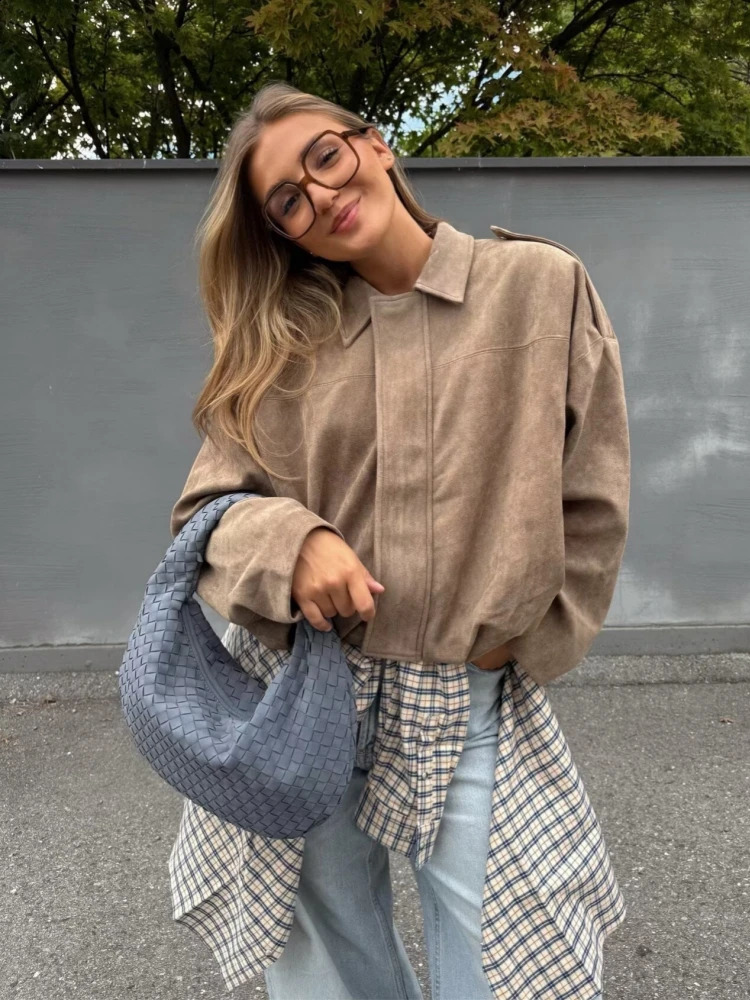 Winter Fashion Khaki Loose Suede Jacket Women Casual Turndown Collar Zipup Thick Coat 2025 Outerwear Streetwear 251018