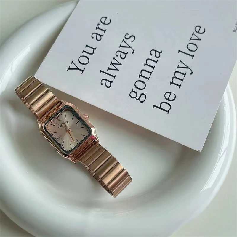Brand Women Watch Stainless Steel Adjustable Strap Gold Quartz Watch Rectangular Dial Luxury Women Wristwatch DropshippingL251023