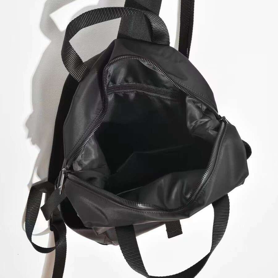 Minimalist Design Commuter Laptop Black Versatile Travel Business Waterproof Nylon Lightweight Backpack High Quality
