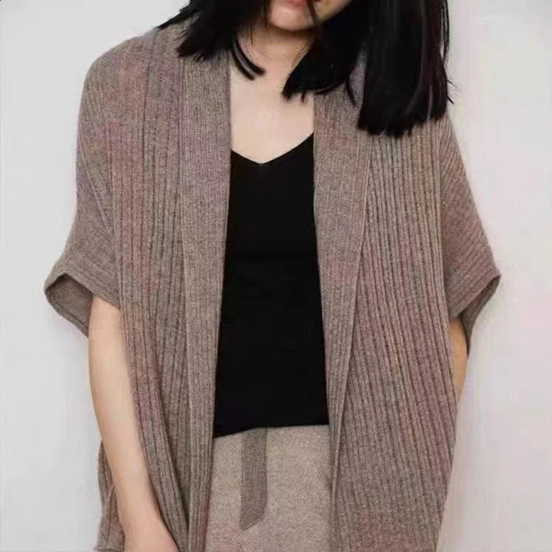 100Wool Knitted Oversize Poncho Loose Shawl Women Soft Warm Cashmere Lightweight Irish Wrap DualUse Vest Scarf Cardigan Cape 251022