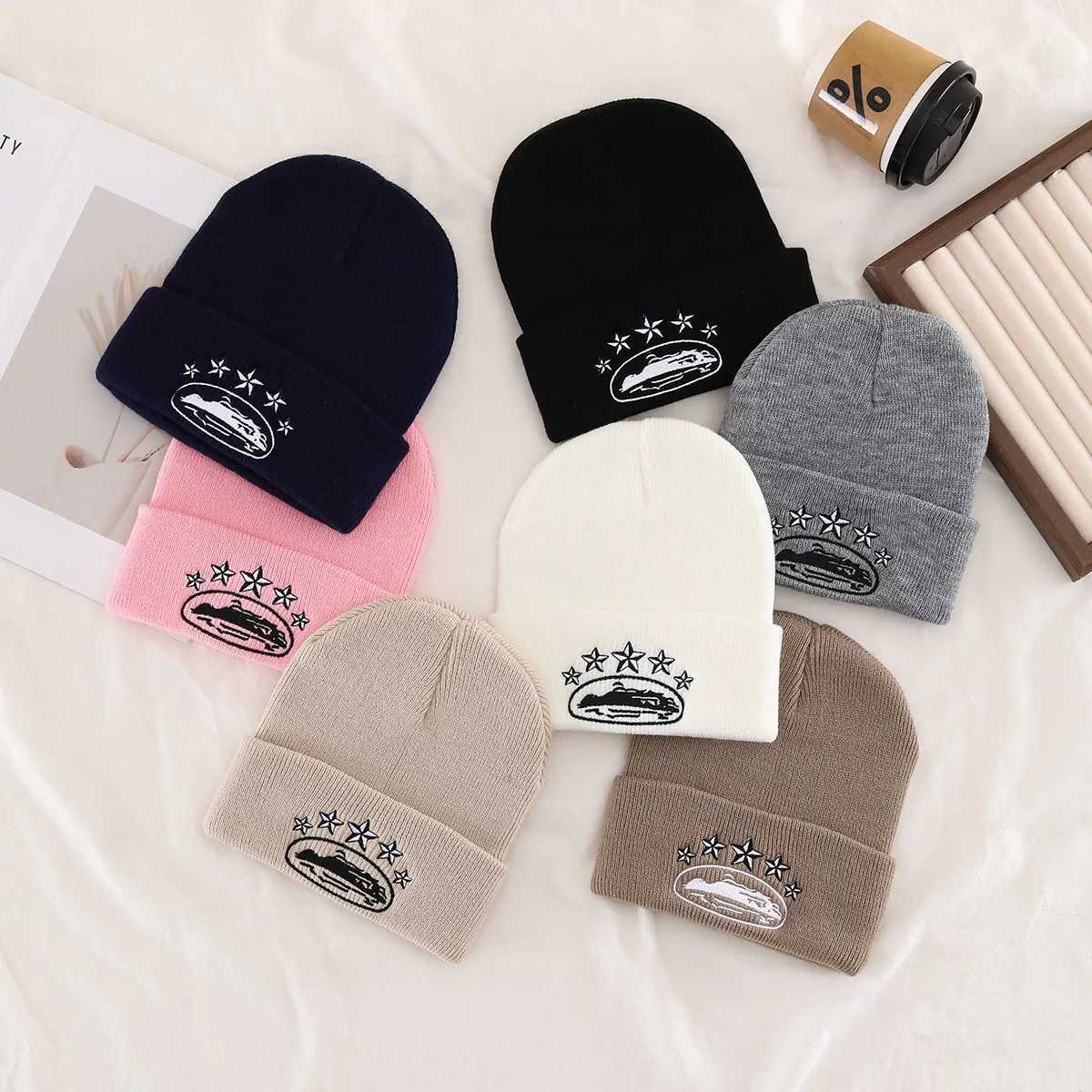 Winter Fashion Warm Knitted Hat Devils Island Embroidery Trendy Street Hoodie Cold Hat Outdoor Travel Ear Protection BeaniesXJ251023