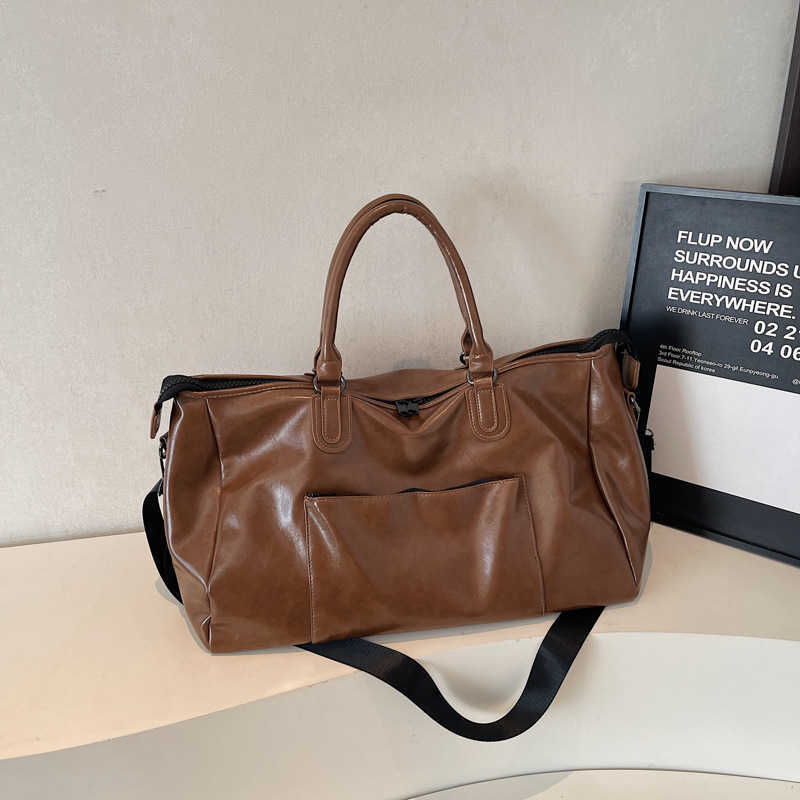 Leather Handheld Travel Bag for Men Large Capacity Outdoor Sports Gym Bag Womens Crossbody Business Trip Travel Luggage Bag W251023
