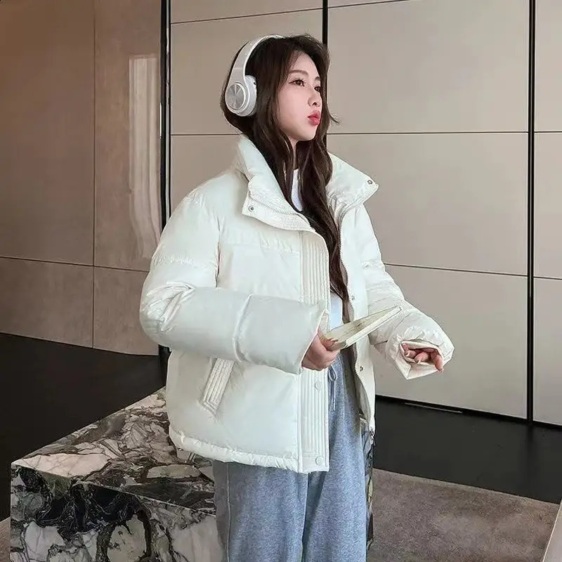 PinkyIsBlack Winter Women Puffer Jacket Warm Short Stand Collar Parkas Female Casual Loose Coat Zipper Long Sleeve Overcoat 251021
