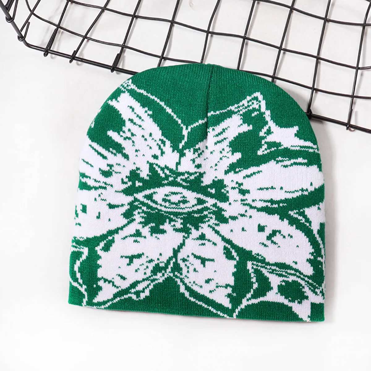 1PCS personalized trend large patterned jacquard knitted hat street outdoor sports skullcap unisex beanieXJ251023