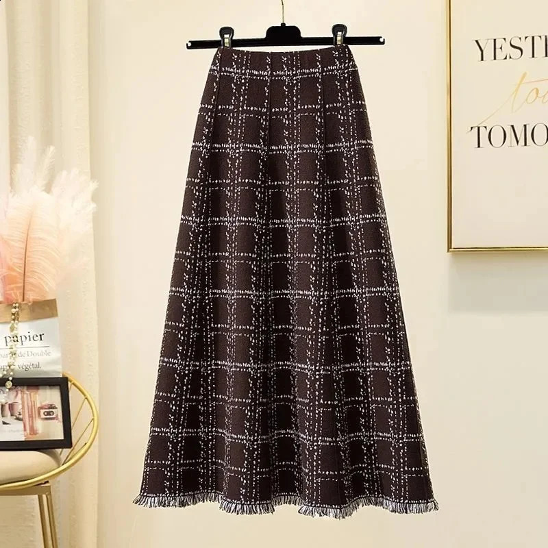 Autumn Winter Ladies Leisure Knitted Skirt Female Fashion Tassels Maxi Korean Women High Waist Lattice Long Skirts 251022