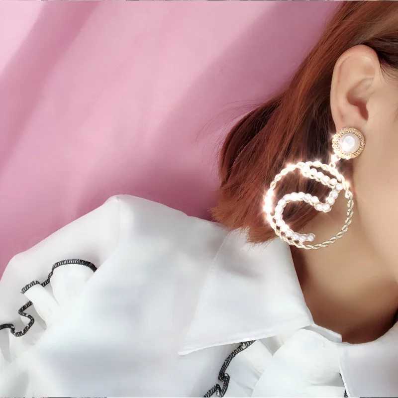 Fashion High Quty Brand Wen Earring Jewelry Simple Pearl Number 5 Big Circle Part Model Earrings Black Ribbon Weaves Y251023