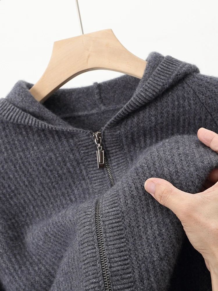 Men Hooded Zippers Cardigan Sweater 100 Merino Wool Knitwear Jacquard Raglan Sleeve Thicken Casual Cashmere Autumn Winter Coat 251023