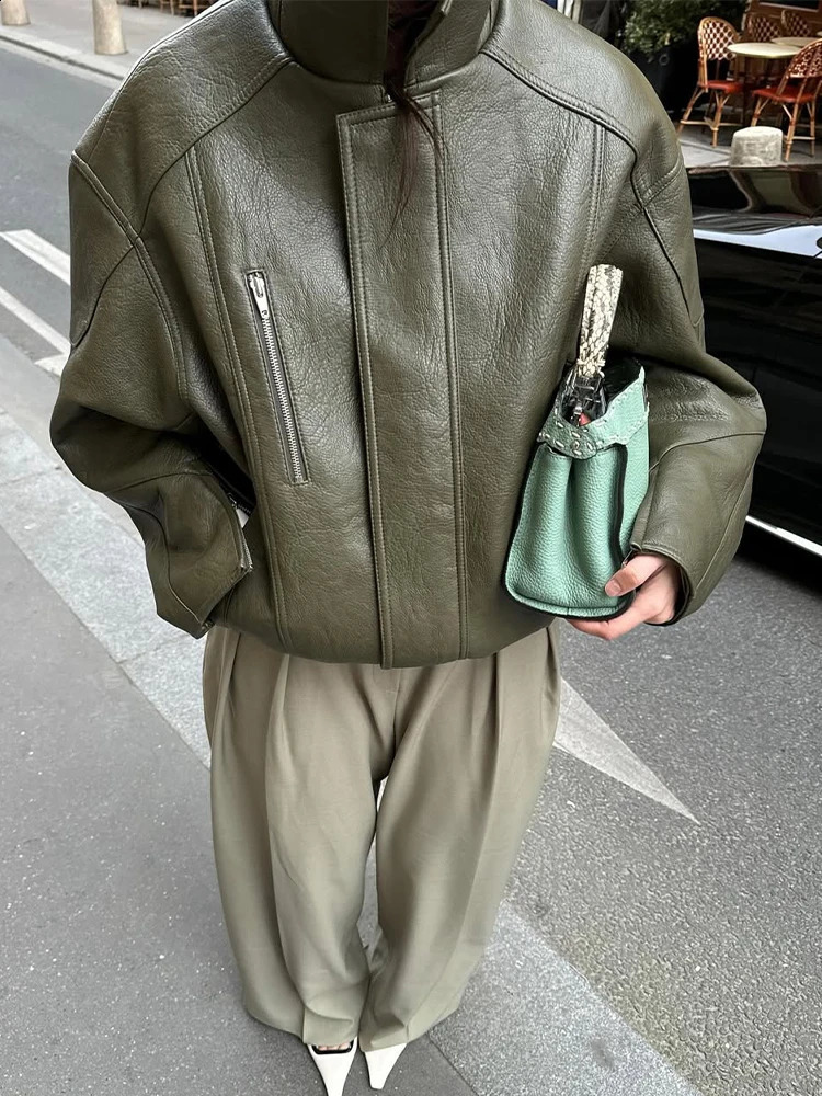 Green Zipper Leather Jacket Women Casual Stand Coller Long Sleeve Loose Coat Chic 2025 Lady Autumn Outerwear Daily Street Coats 251018