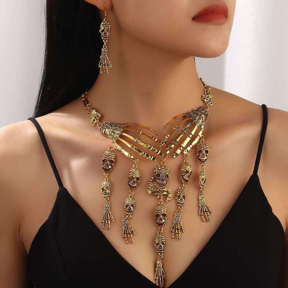 New Halloween Jewelry Gothic Punk Vintage Metal Ghost Hand Skull Necklace And Earring Set For Women Party Accessories