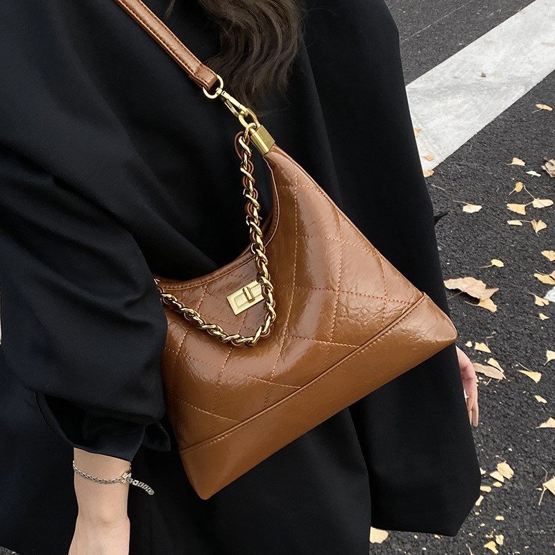 Luxury Brand Designer Bag High-End Oil Leather Small Bag 2025 New Quilted Embroidery Versatile Crossbody Bag Women's Shoulder Underarm Bag