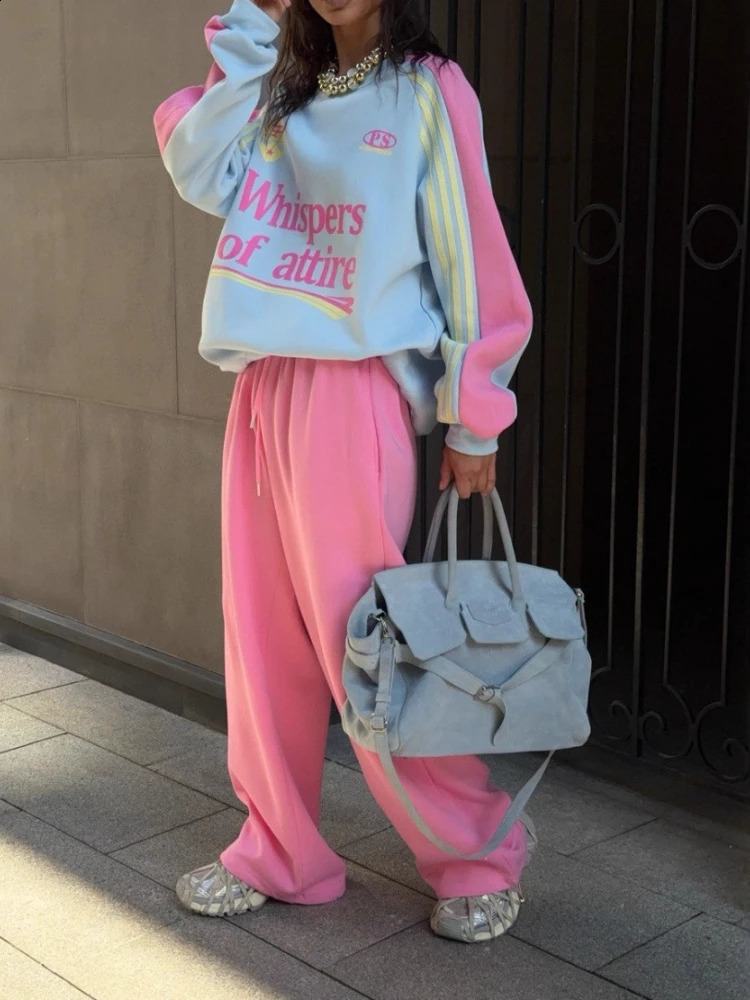 Highend Autumn and Winter Hoodie with Color Block Pants Twopiece Outfit European American Arrival Womens Suit Set 251022