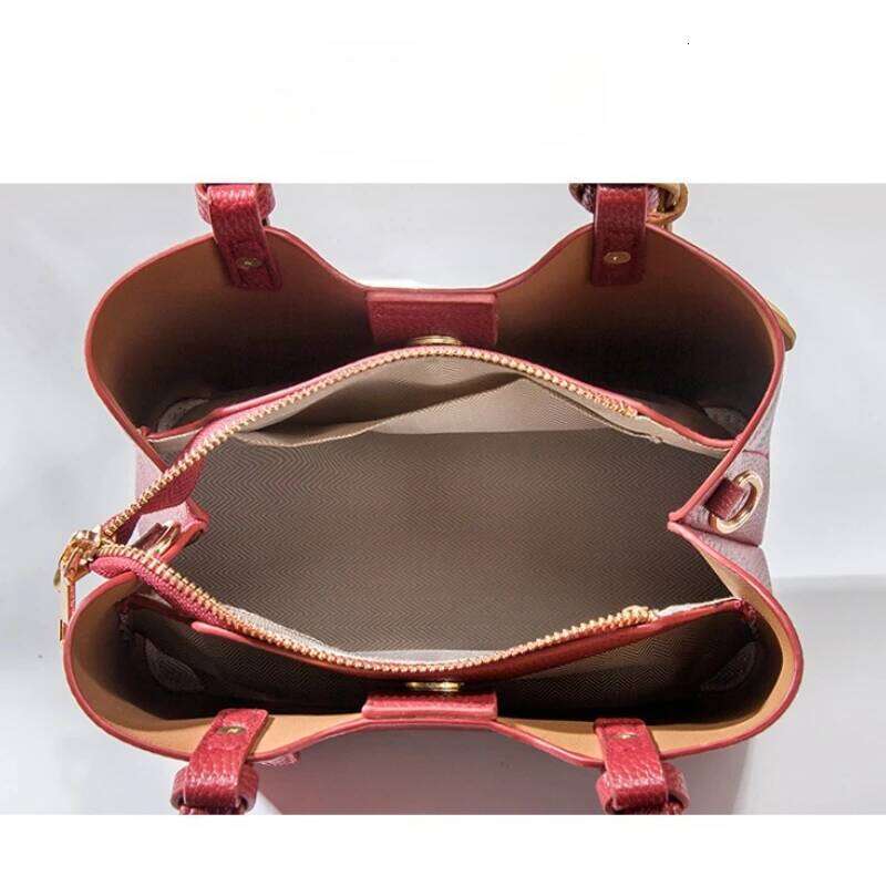 Women Fashion PU Leather Handbags Stylish Tote Versatile Design Daily Practical Shoulder Bag Girls Elegant Crossbody Bags Mdng251023