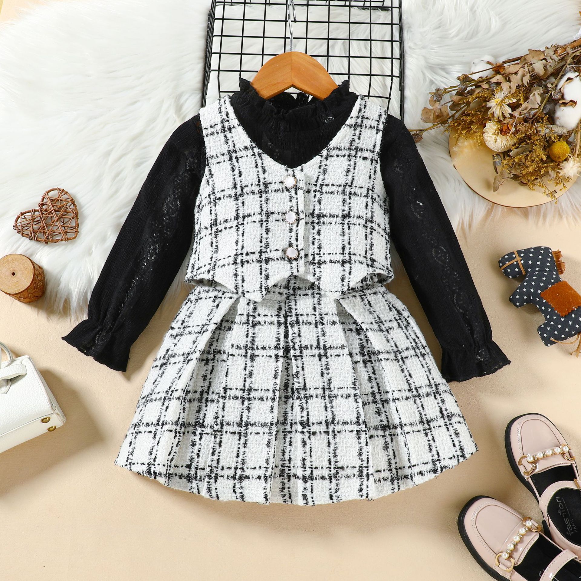 European and American Spring and Autumn Girls' Set Designer Fashionable Suitable for Young Girls Solid Color Lace Inner Wear Tank Top Folded Skir